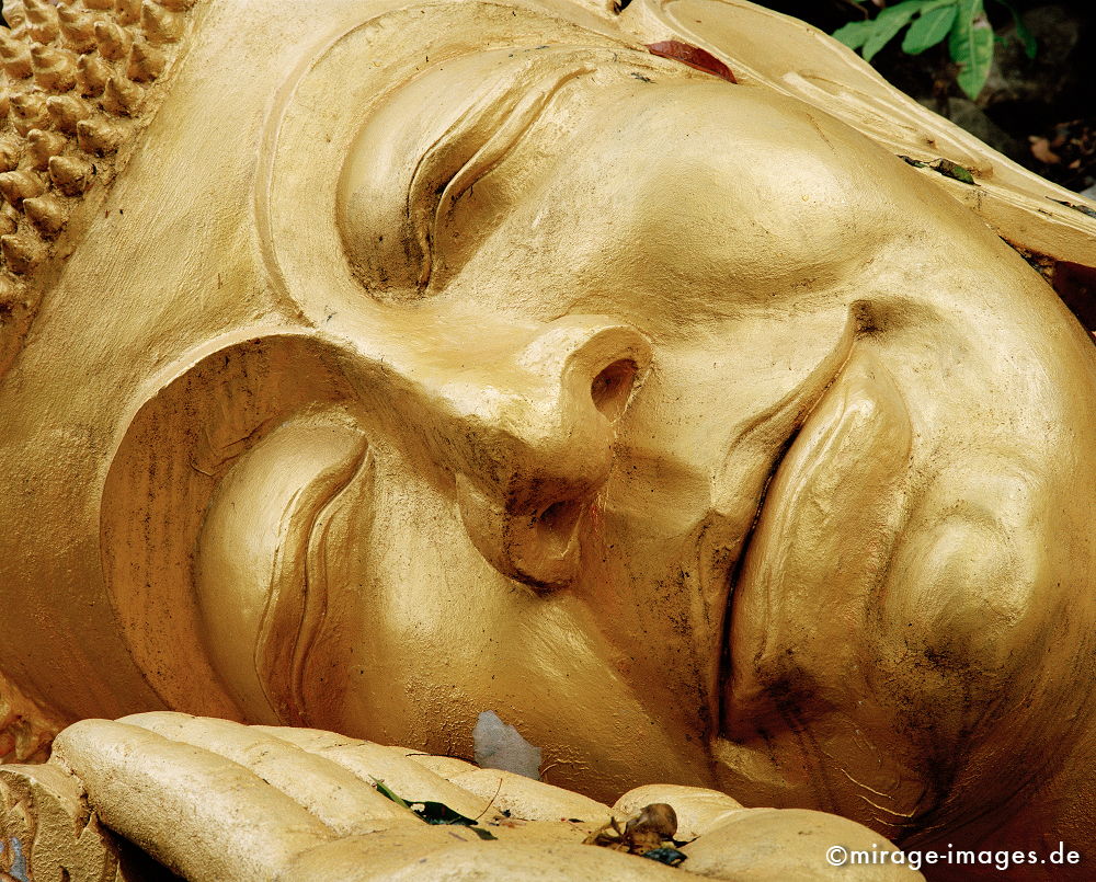 Buddha Face
Luang Prabang
Schlüsselwörter: Buddhismus, gold Buddha, Ruhe, Entspannung, Hand, Südost Asien, Reiseziel, Tourismus, Reise, Landschaft, Genuss, Kultur, aussen, draußen, Entwicklungsland, Fernreise, Gesicht,