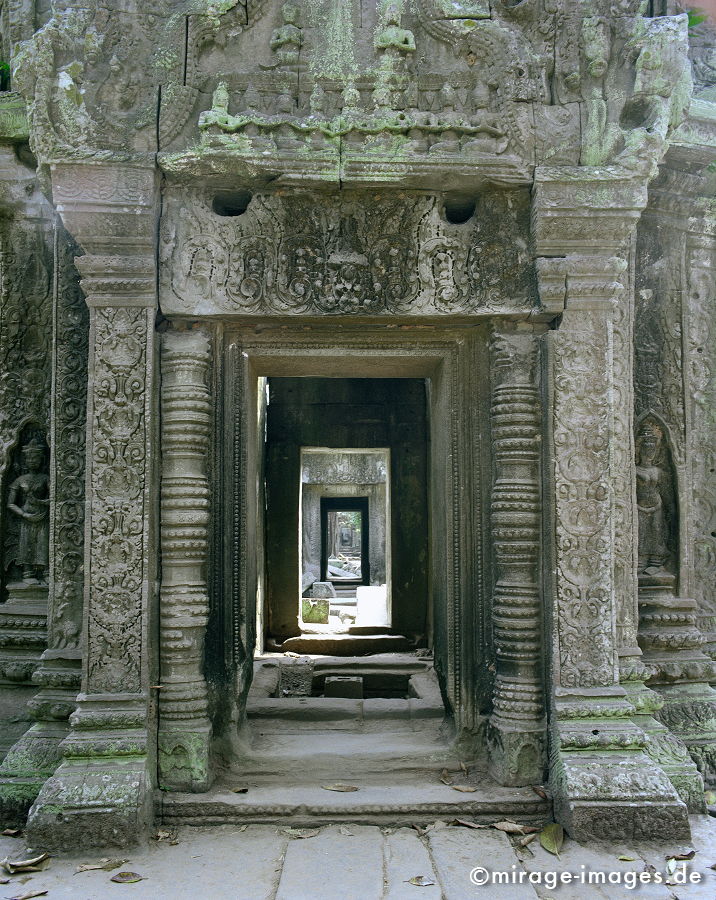 Ta Prohm
Agkor Wat
Schlüsselwörter: Khmer, Ruine, Tempel, Buddhismus, Reise, Asien, Stone, kraftvoll, Natur, Architektur, Tourismus, Reise, Frieden, friedlich, heilig, Fernreise, Heiligtum,