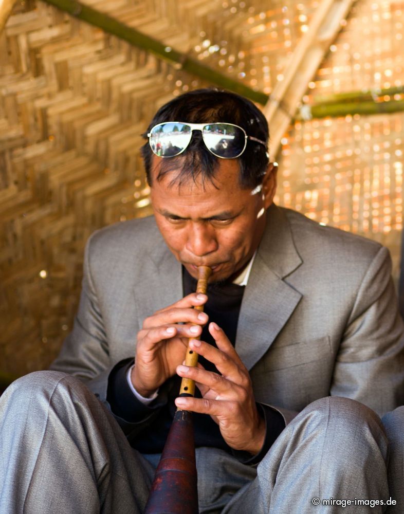 Musician
Ka Pomblang Nongkrem Festival Smit Shillong
